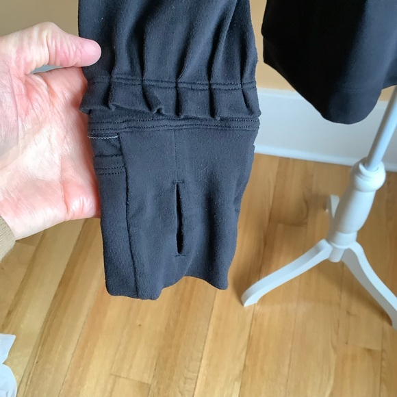 LULULEMON Black Extra Mile Hoodie Size 8 - Picture 7 of 11